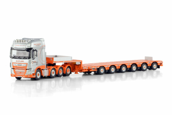 Global Crane Services – 6-axle Manoovr with DAF XF SSC 8x4