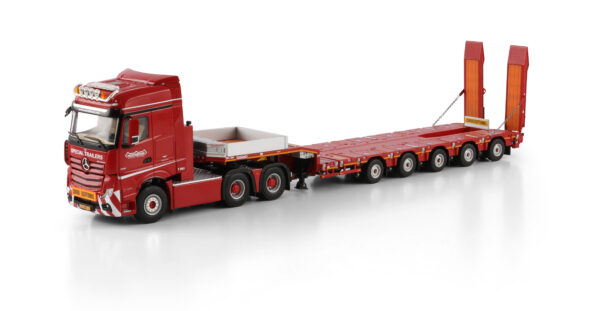 Nooteboom Red Line - 5-axle MANOOVR  with excavator trough and Mercedes Actros MP5 BigSpace 6x4